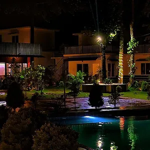https://resort-haze-woods.kerala-hotels.net